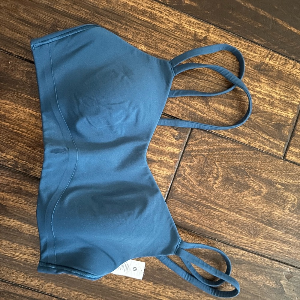 Lululemon like cloud sports bra